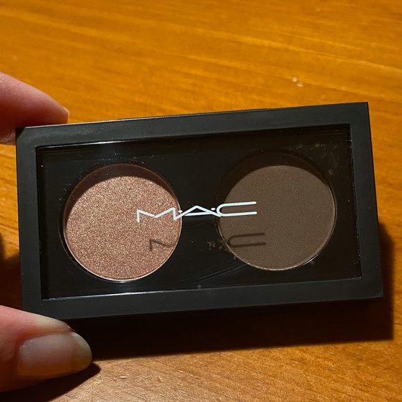 🎉HP🎉 MAC Eye Shadow Palette - Picture 3 of 16